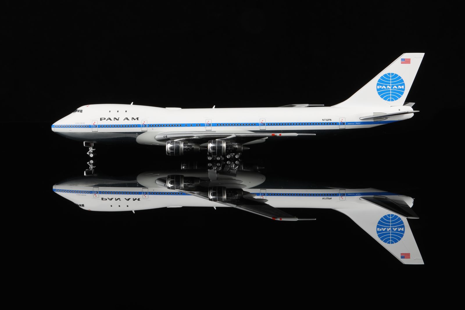 1:400 HX Models Pan - Am Boeing 747 - 100 N732PA "Clipper Storm King" Flaps Down - Final Approach Collectibles