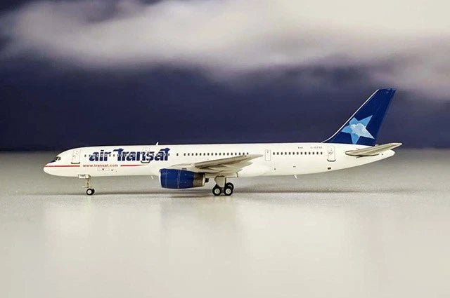 1:400 JC Wings Air Transat Boeing 757 - 200 C - GTSE - Final Approach Collectibles