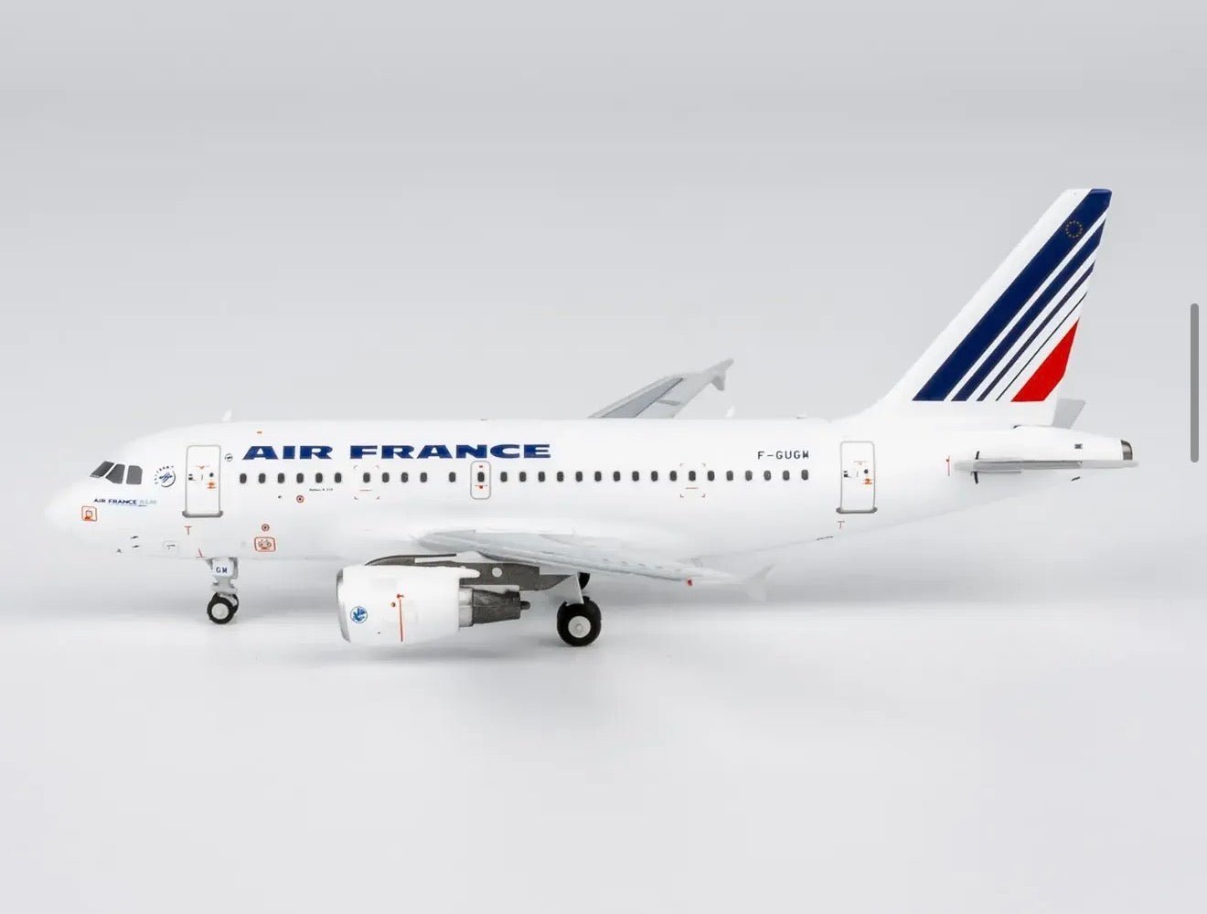 1:400 NG Models Air France Airbus A318 F-GUGM - Final Approach Collectibles
