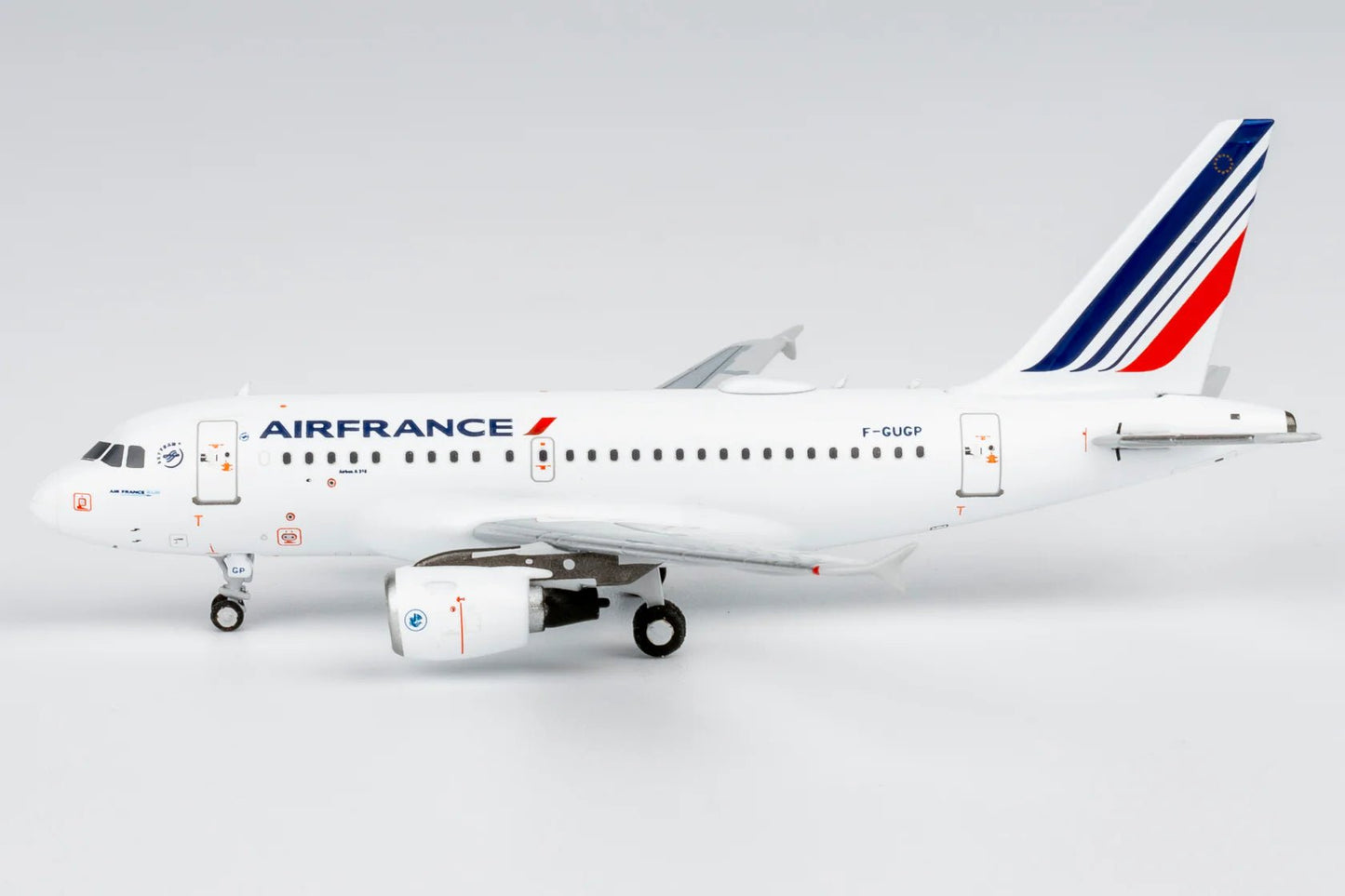 1:400 NG Models Air France Airbus A318 F - GUGP - Final Approach Collectibles