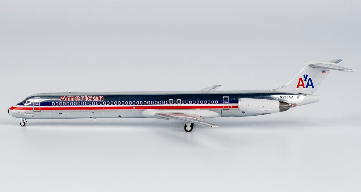 1:400 NG Models American Airlines MD - 82 N236AA Black Nosecone - Final Approach Collectibles