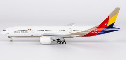 1:400 NG Models Asiana Airlines Boeing 777 - 200 HL8254 - Final Approach Collectibles