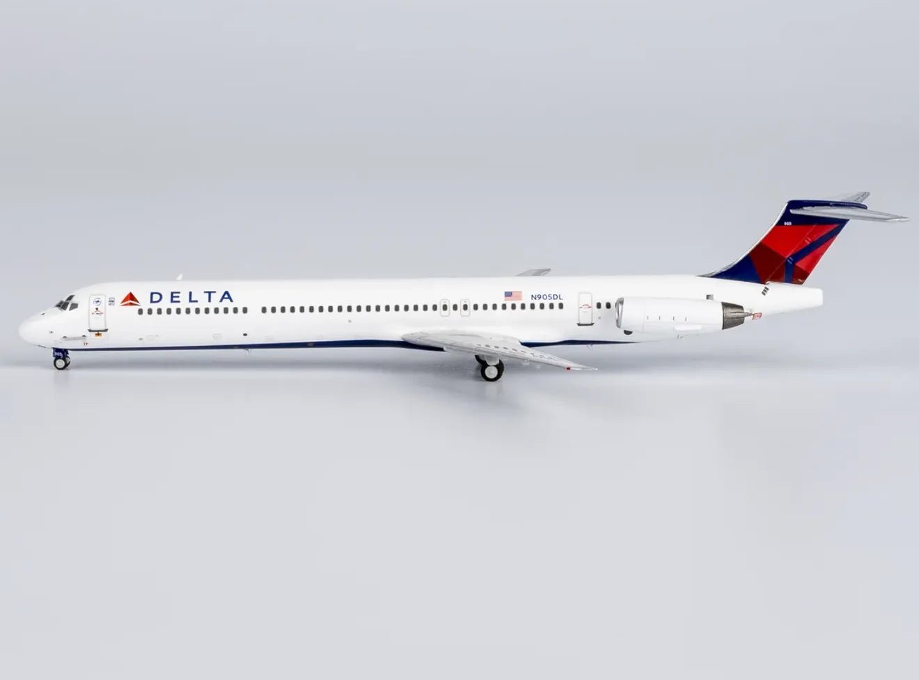1:400 NG Models Delta Air Lines McDonnell - Douglas MD - 88 N905DL - Final Approach Collectibles