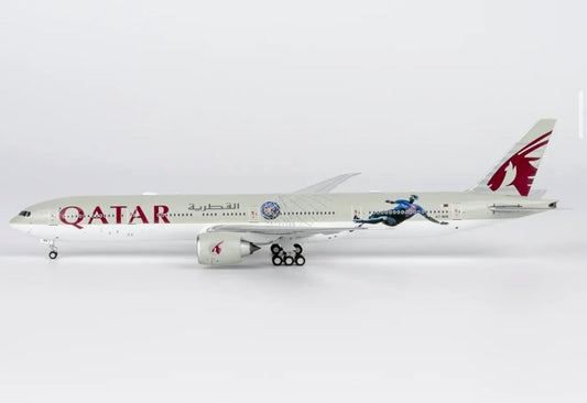1:400 NG Models Qatar Airways Boeing 777 - 300ER A7 - BEK Paris Saint Germain Livery - Final Approach Collectibles