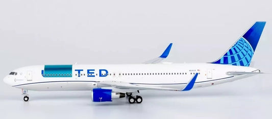 1:400 NG Models United Airlines Boeing 767 - 300ER N641UA With Door Repair - Final Approach Collectibles