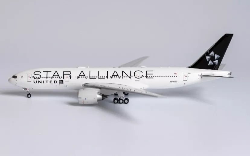 1:400 NG Models United Airlines Boeing 777 - 200 N77022 Star Alliance Livery - Final Approach Collectibles