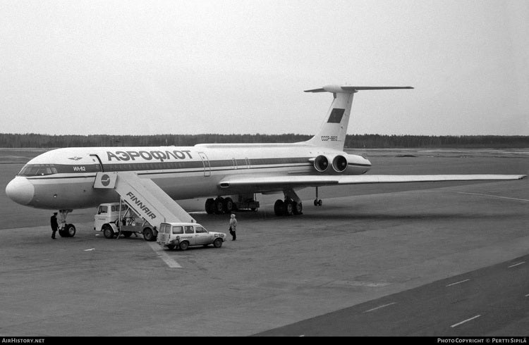 1:400 Phoenix Models Aeroflot Il - 62 CCCP - 86612 - Final Approach Collectibles