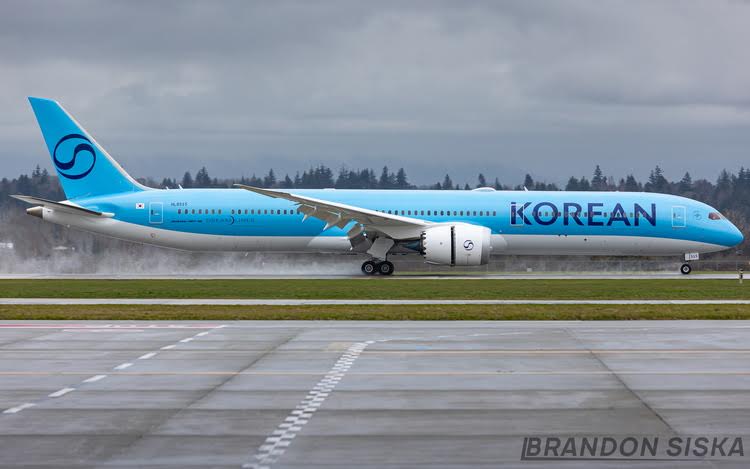1:400 Phoenix Models Korean Air Boeing 787 - 10 HL8515 New Livery - Final Approach Collectibles