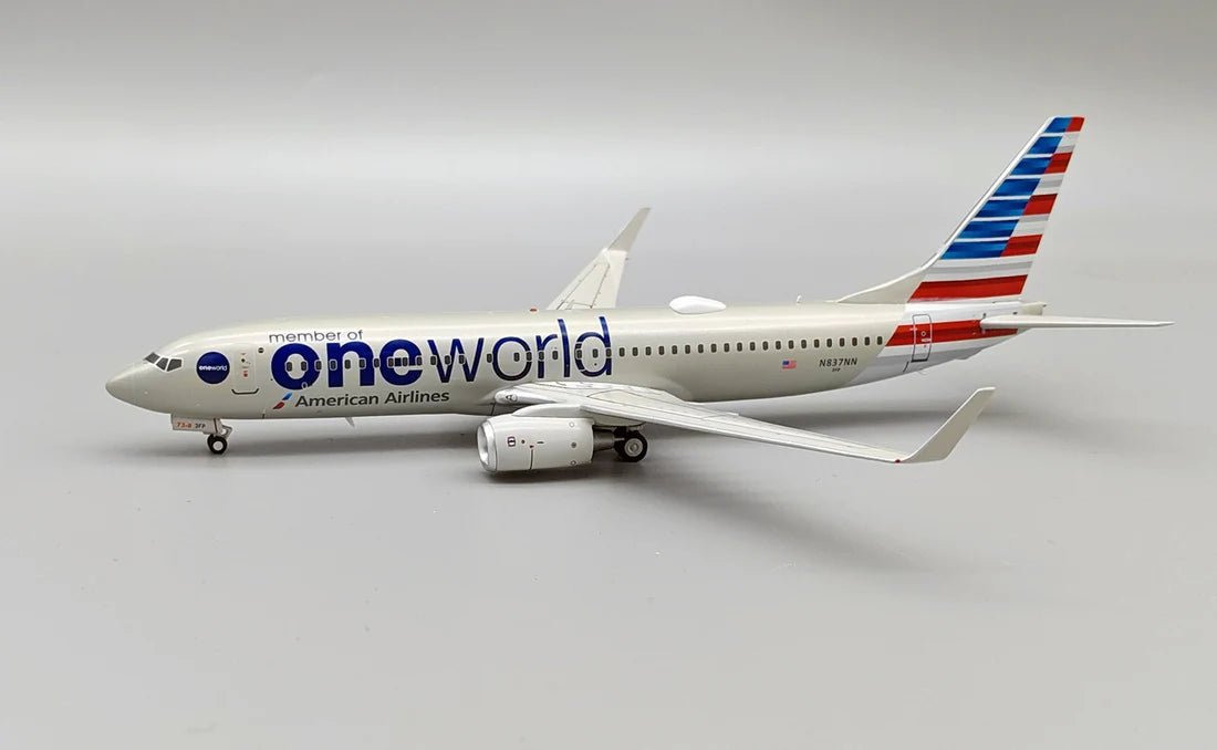 InFlight200 American Airlines Boeing 737-823 N837NN OneWorld Livery - Final Approach Collectibles