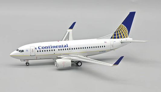 InFlight200 Continental Airlines Boeing 737 - 524 N16632 - Final Approach Collectibles