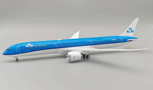 InFlight200 KLM Boeing 787 - 10 Dreamliner PH - BKM - Final Approach Collectibles