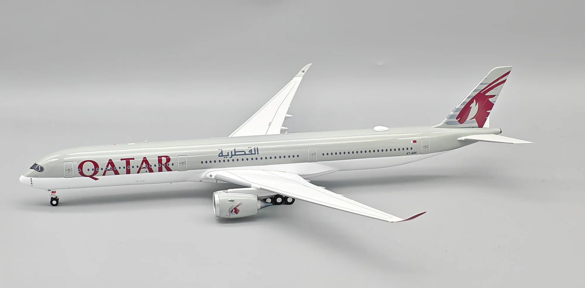InFlight200 Qatar Airways Airbus A350-1041 A7-AOH - Final Approach Collectibles