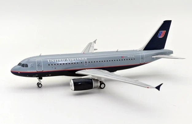 InFlight200 United Airlines Airbus A319 N820UA Battleship - Final Approach Collectibles