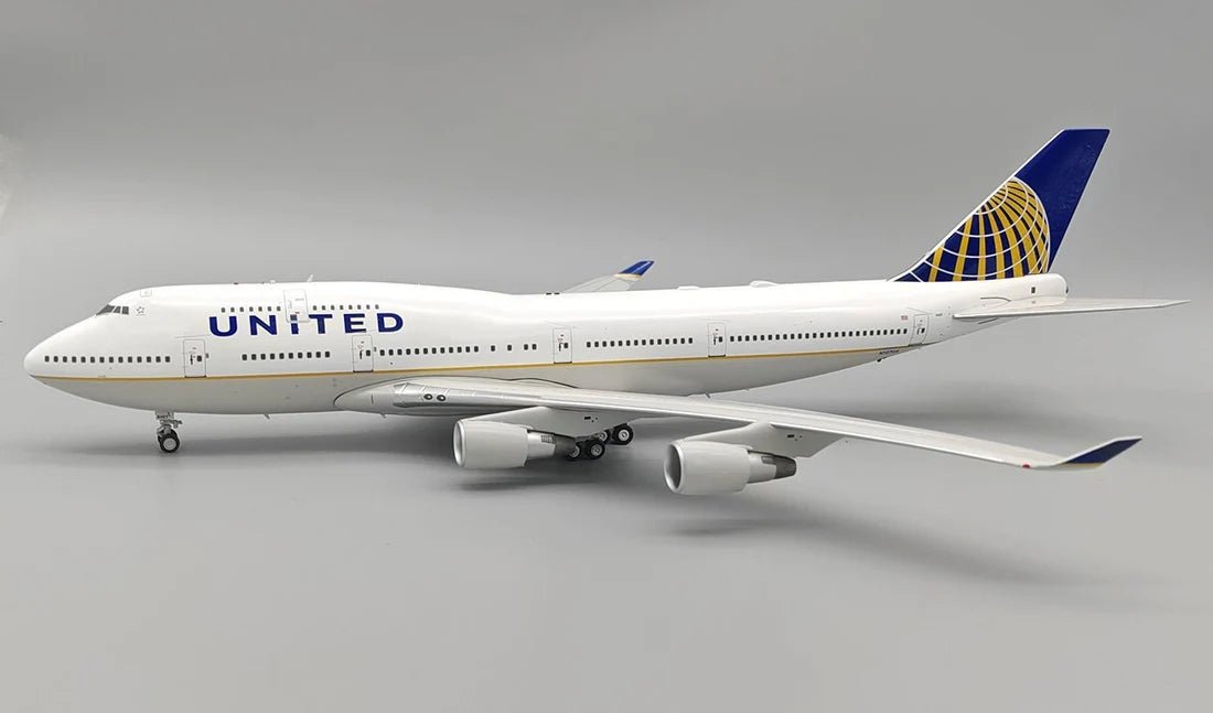 InFlight200 United Airlines Boeing 747-422 N107UA - Final Approach Collectibles