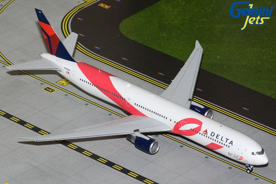 Pre Order: 1:200 Gemini Jets Delta Air Lines Boeing 767-400 N845MH Breast Cancer Livery - Final Approach Collectibles