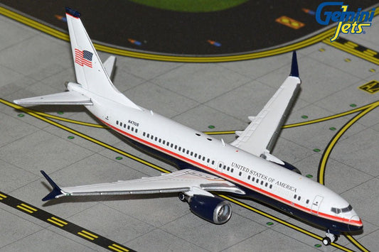 Pre-Order: 1:400 Gemini Jets United States Air Force Boeing 737 MAX 8 BBJ N471US - Final Approach Collectibles