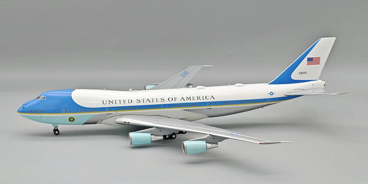 Pre-Order: Inflight200 USAF VC-25A 29000 Includes a Collectors' Coin with stand detachable gear - Final Approach Collectibles